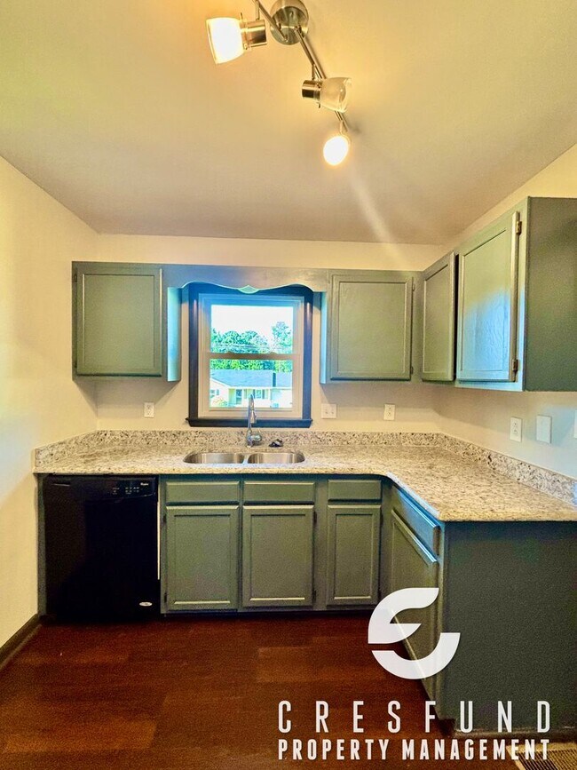 Foto del edificio - Charming 3 BR for Rent in Jack Britt School District