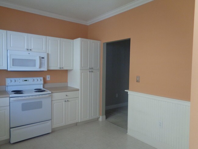 Building Photo - 4587 Great Oak Dr