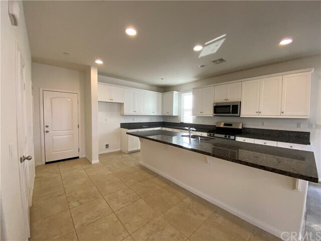 Building Photo - 8622 Stoneside Dr