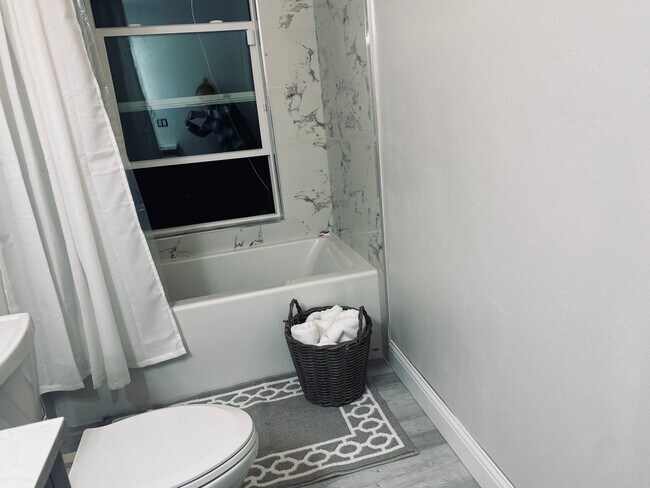 Foto del edificio - 2 bedroom 2 bath cabin close to hiking and biking trails