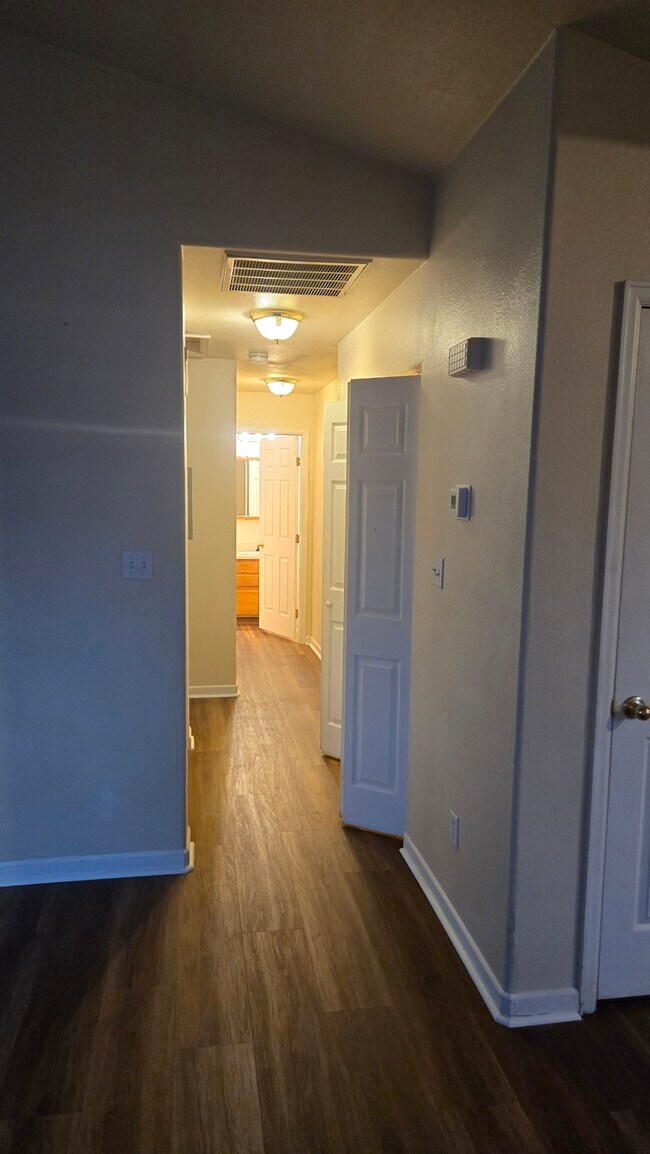 Foto del edificio - 4304 Lipan St