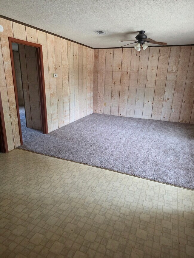 Foto del edificio - Oak Ridge Apartment