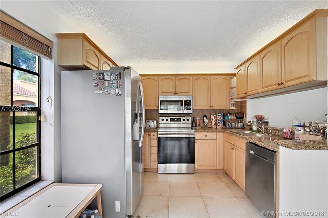 Foto del edificio - 3 br, 2 bath  - 20944 Bay Ct Apt 346