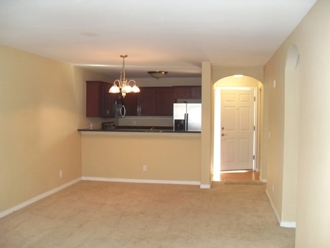 Building Photo - 60TH - CHARMING CONDO NEAR SDSU!