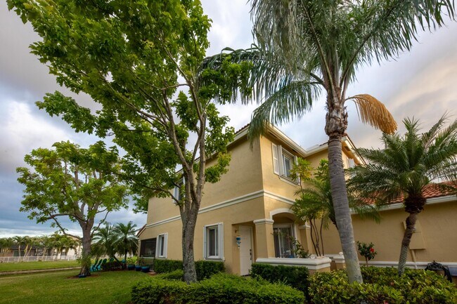Building Photo - 1040 Arezzo Cir