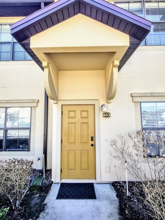 Foto del edificio - 653 Drake Bay Terrace