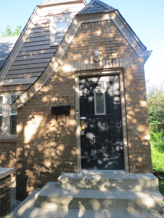 Unidad 1532 - 1532 N College Ave