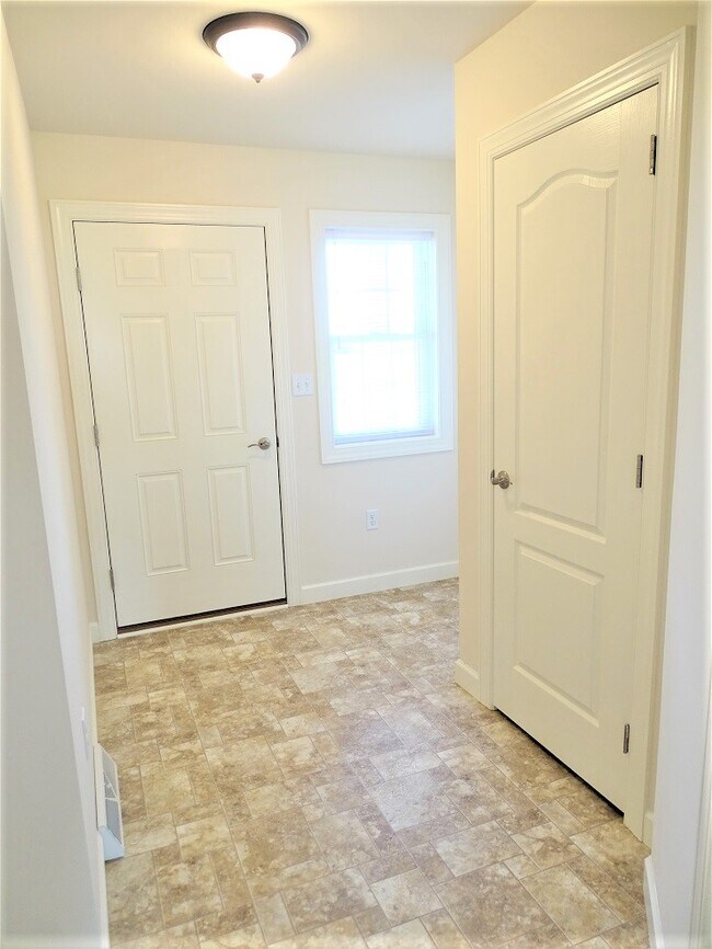 Foto del edificio - 1395 Fieldstone Dr