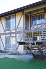 Building Photo - 951 Warwick Ave