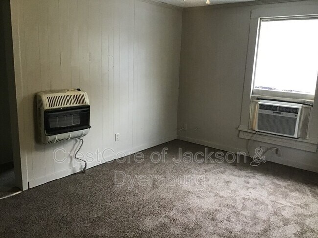 Foto del edificio - 1320 Todd Ave