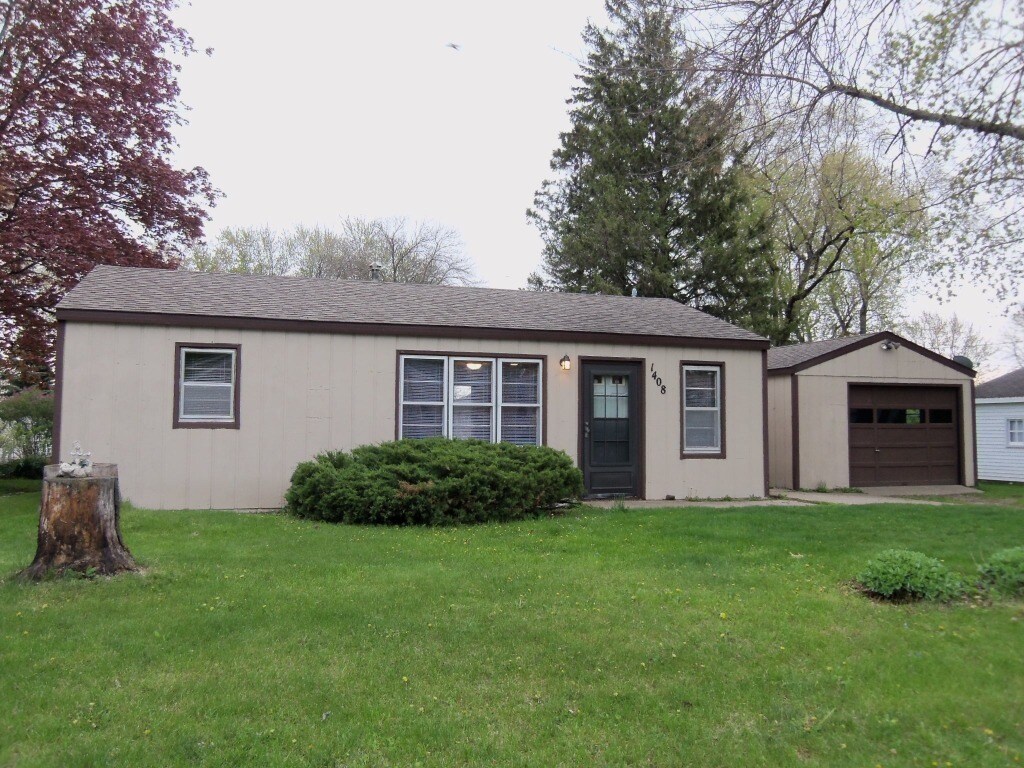 1408 S. 3rd St, Clear Lake, IA 50428 - 1408 S. 3rd St.