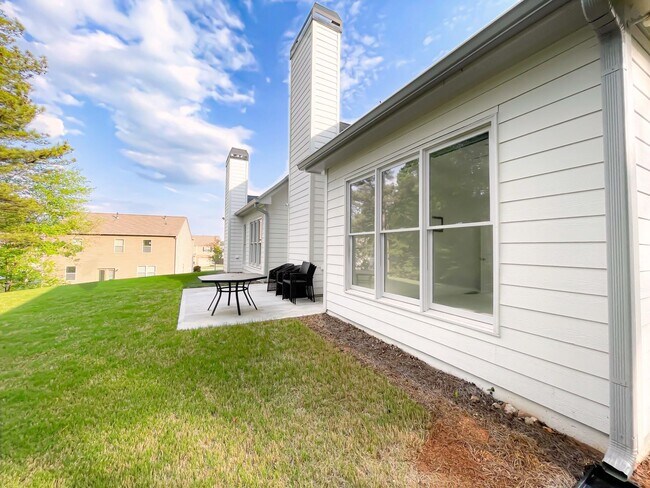 Foto del edificio - Newer Construction Farmhouse Style Home!