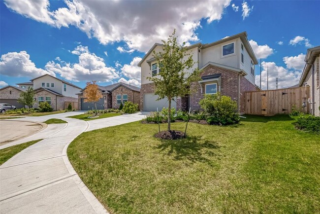 Building Photo - 21807 White Stone Creek Dr