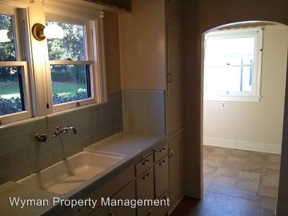 Building Photo - 530 Silverado Trl