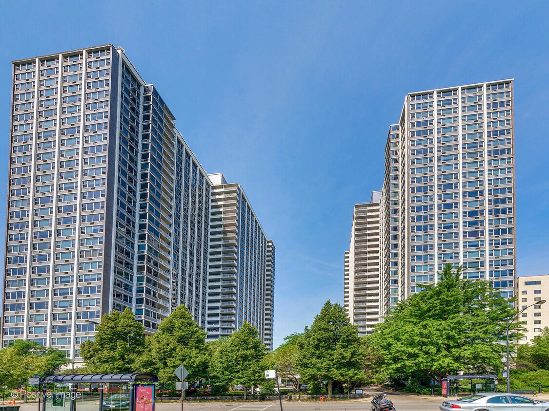 Foto principal - 4250 N Marine Dr