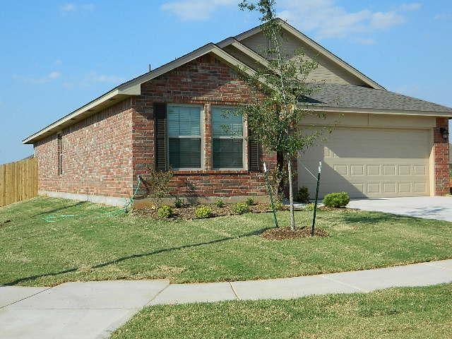 Foto principal - 9537 SW 28th St, Oklahoma City, OK 73128