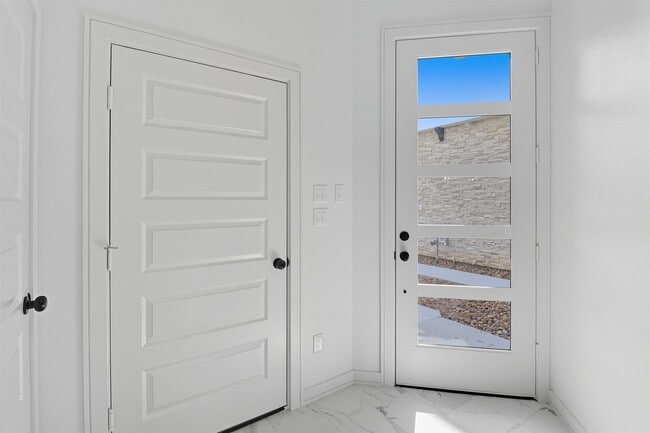 Foto del edificio - 2924 El Fenice Ln