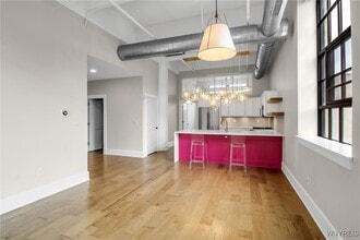 Building Photo - 210 Ellicott St