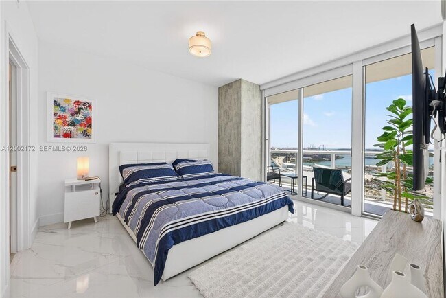 Foto del edificio - 888 Biscayne Blvd