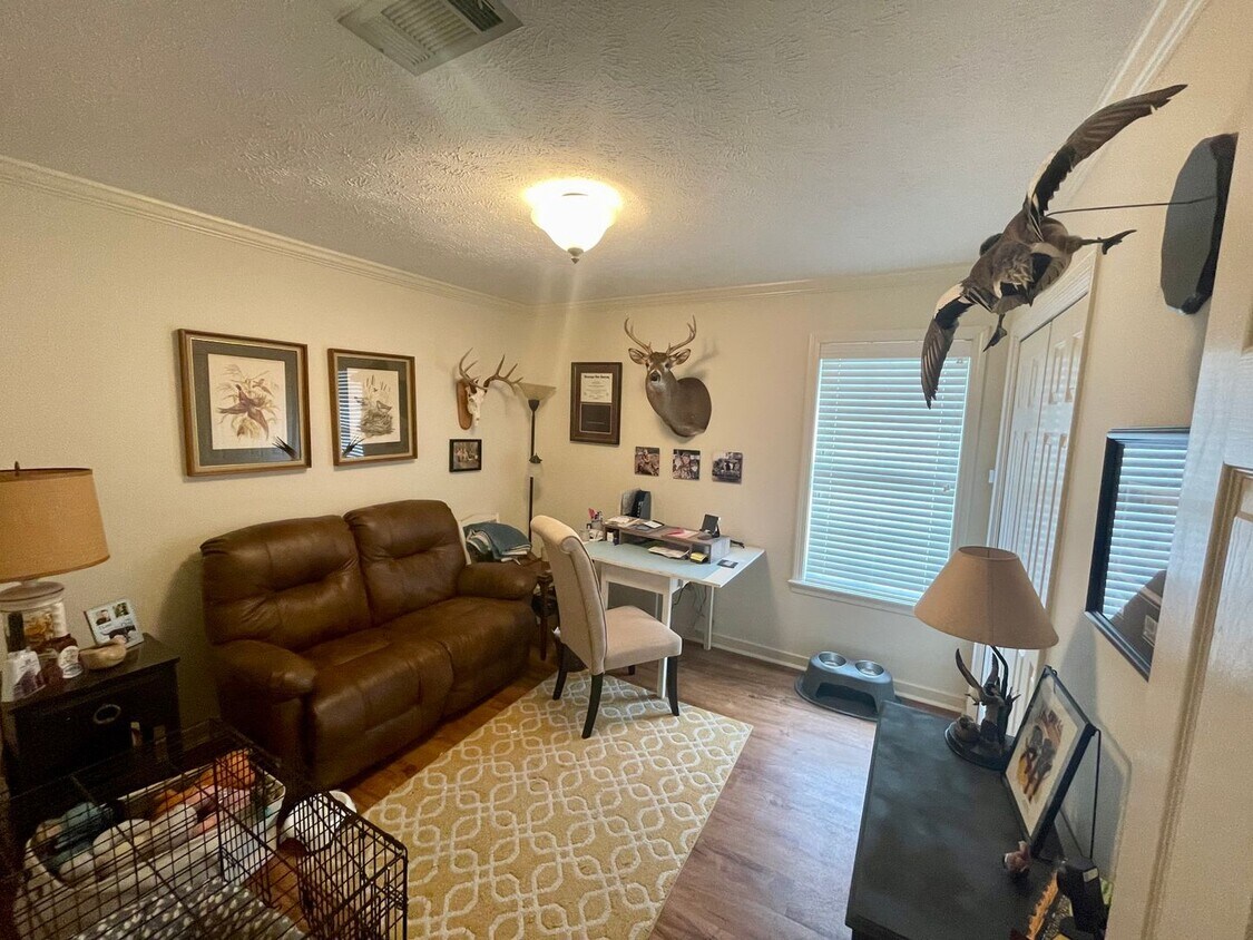 Foto principal - Charming 3/2 Home in Madison School Distri...