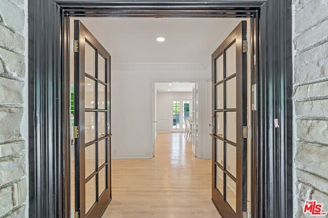 Foto del edificio - 1235 Lago Vista Dr