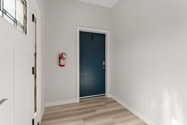 Foto del edificio - 39 Lester Ave