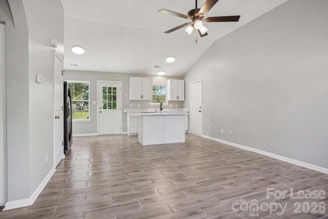 Foto del edificio - 6834 Flaxseed Ln
