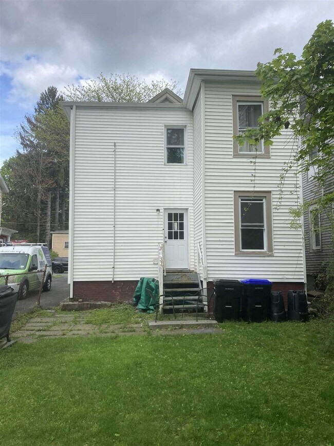 Building Photo - 50 Carroll St