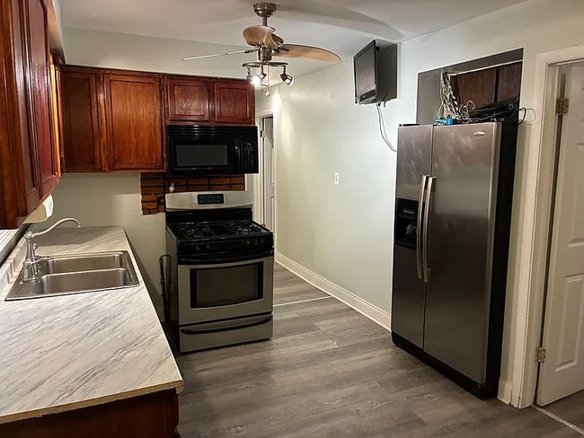 Foto del edificio - 11658 S Peoria St