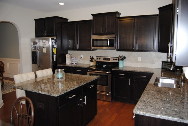 Building Photo - 107 W Berkshire Ct