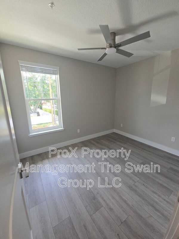 Foto del edificio - 701 Bates Ave SW