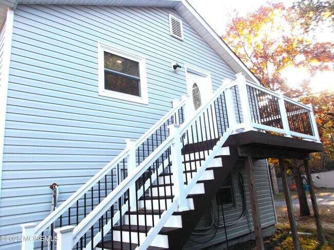 Foto del edificio - 278 Ridge Rd