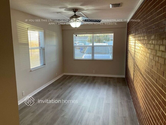 Building Photo - 4509 Dreisler St