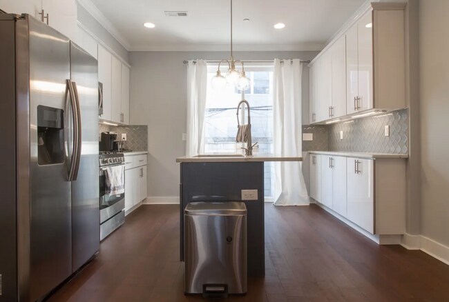 Foto del edificio - 1338 S Chadwick St