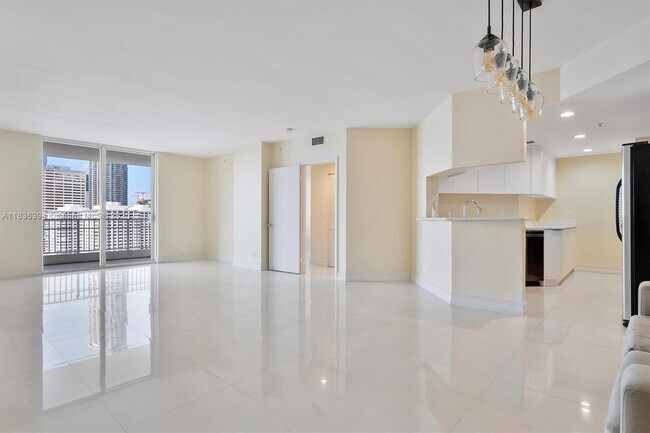 Foto del edificio - 701 Brickell Key Blvd