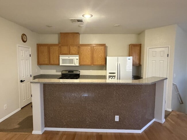 Building Photo - 6250 W Arby Ave