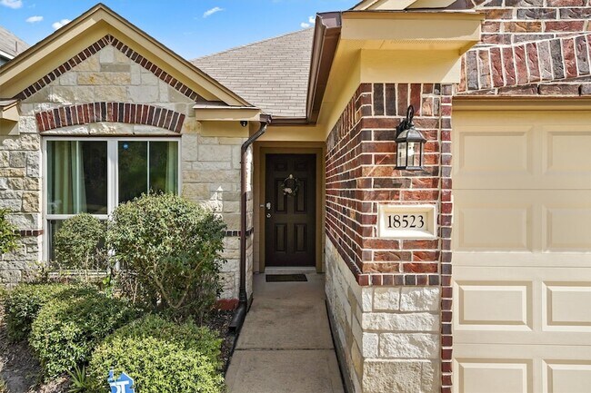 Foto del edificio - 18523 Windy Stone Dr