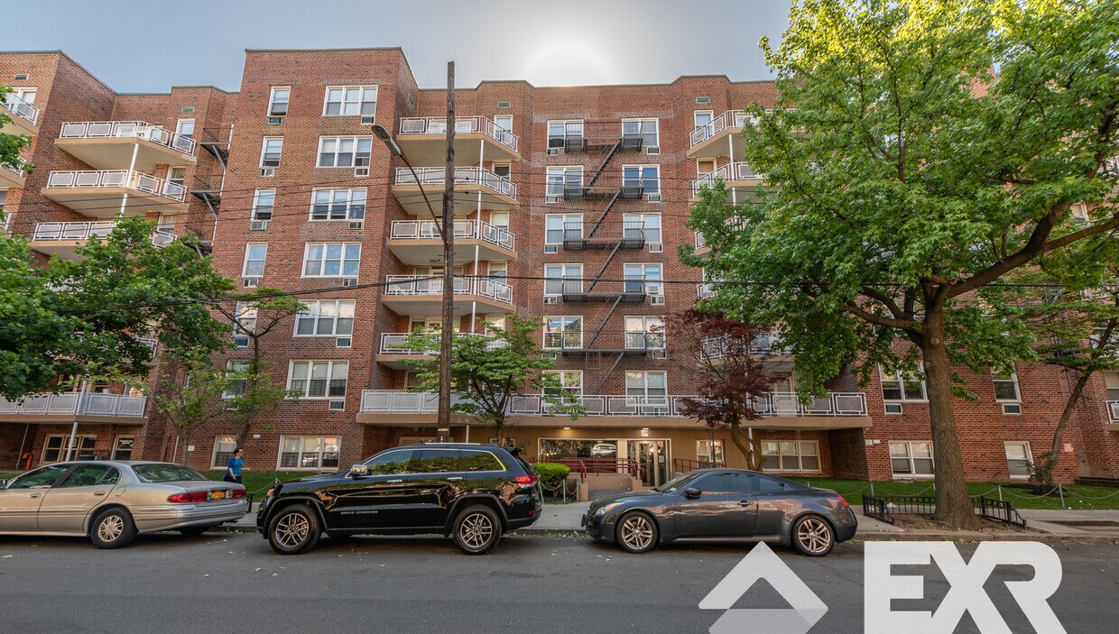 3310 Nostrand Ave. Unit 615, Brooklyn, NY 11229 Room for Rent in