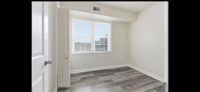 Foto del edificio - 2816 Hartford St SE
