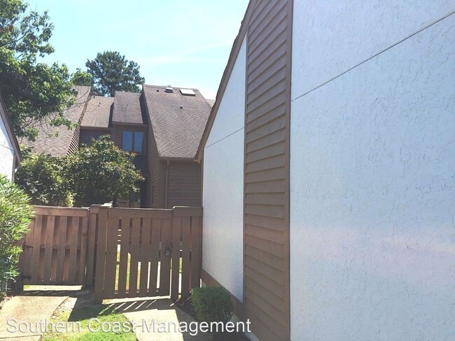 Building Photo - 3 br, 3 bath House - 3974 Fairway Lakes