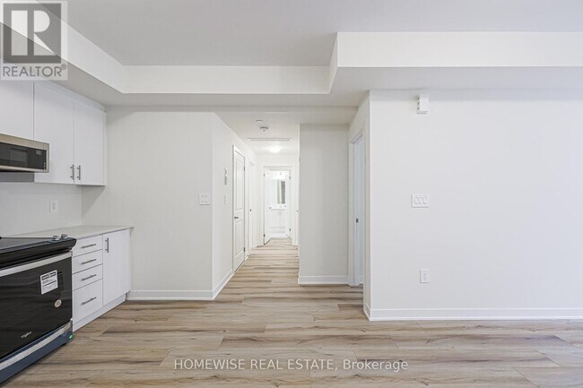 Photo du bâtiment - 755-755 OMEGA DRIVE