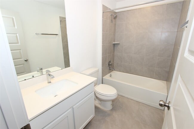 Building Photo - 3570 Joshua Grv Ln