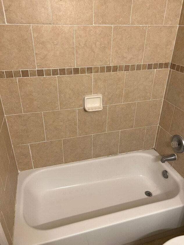Building Photo - 3 BED 2 Bath - LOCATION