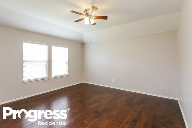 Building Photo - 2116 Meadow View Dr