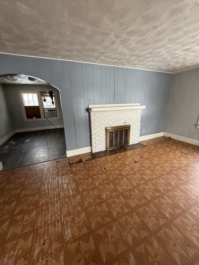 Foto del edificio - 1512 N Walnut Grove Ave