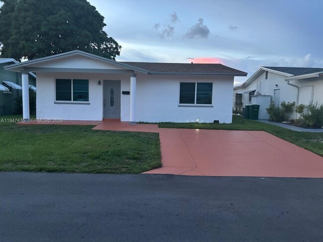 Foto del edificio - 4715 NW 44th St