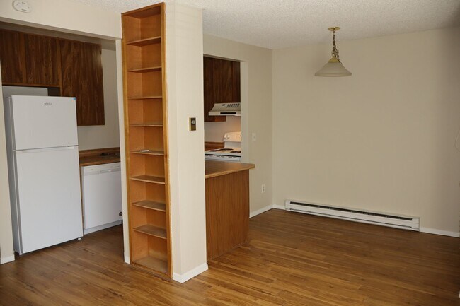 Foto del edificio - 1-Bedroom Condo Just Minutes from CSU