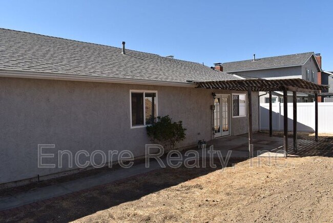 Building Photo - 10560 2nd St