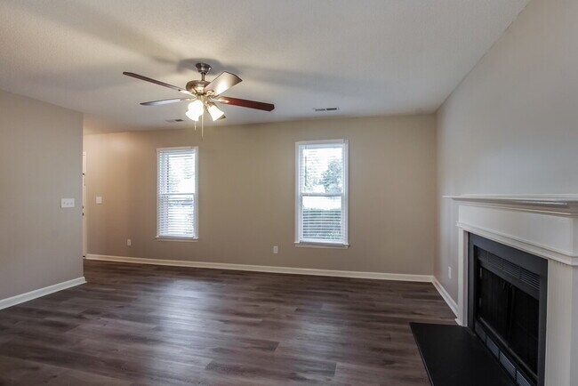 Building Photo - 4204 Hounds Run Dr