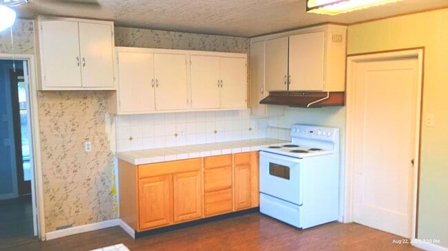 Foto del edificio - Beautiful Country Setting Close to Everything!